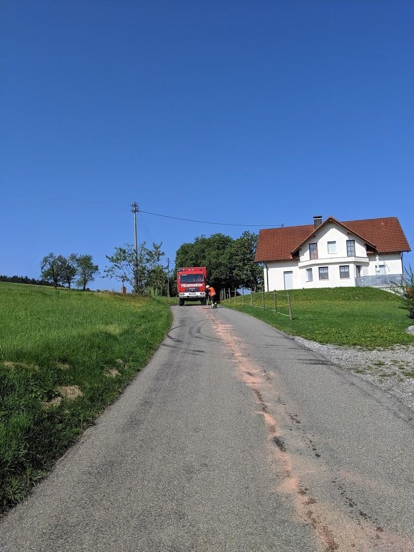 H ÖLSPUR1 - Straße reinigen